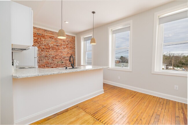 Building Photo - Broad St Lofts & Fitness Studio, LLC