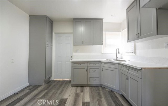 Building Photo - 700 S 2nd Ave