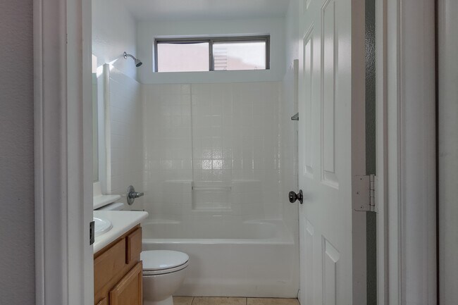 Building Photo - 9222 Cazador St