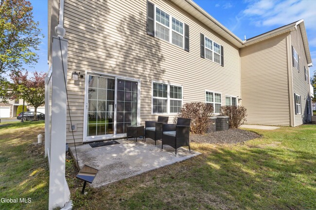 Building Photo - 401 Avalon Pl