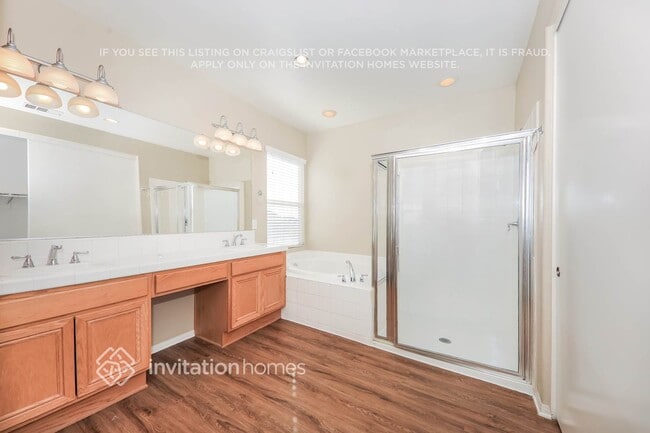 Building Photo - 34208 Pinehurst Dr