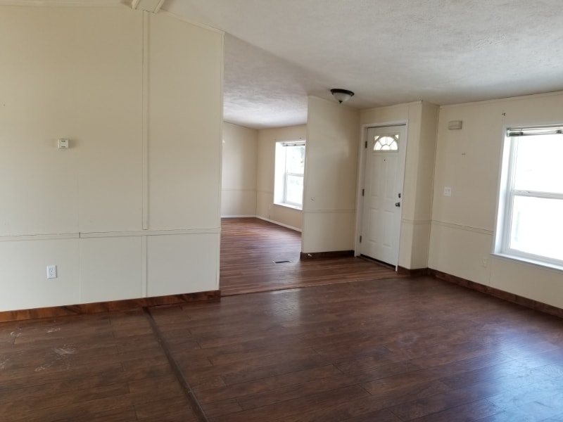 Building Photo - 14 Eastwood Dr