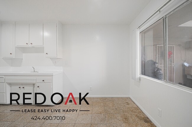 Building Photo - 9254 Palm St