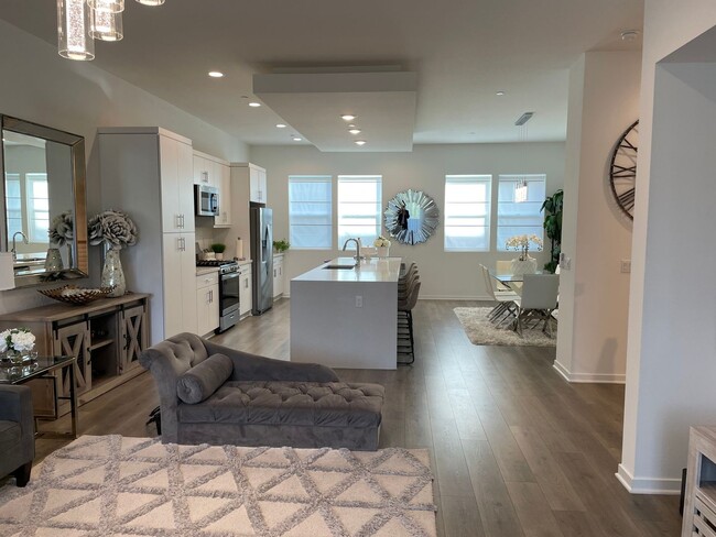 Building Photo - New Construction Town Home in Brea