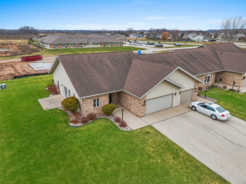 Building Photo - 2700 Saffron Pl