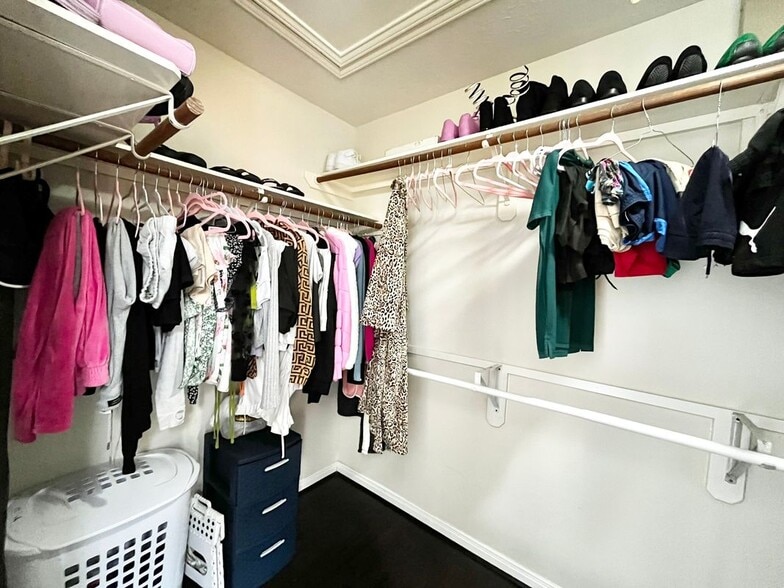 Building Photo - 10807 Summer Meadows Ct