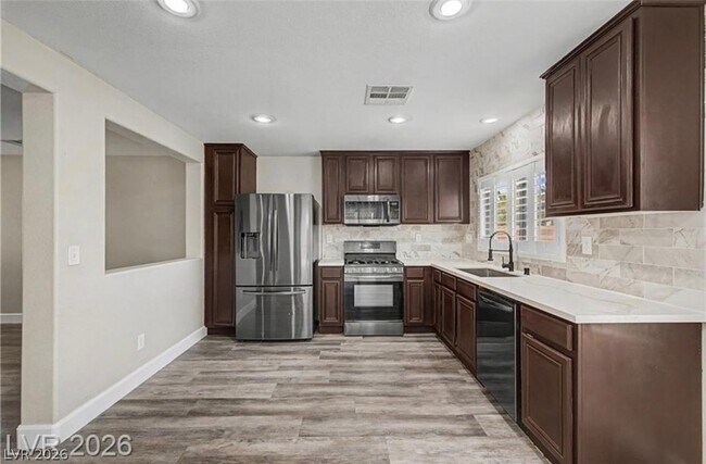 Building Photo - 9444 Fort Connah Ct
