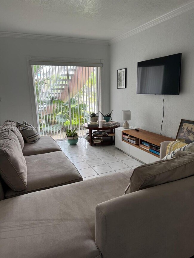 Building Photo - 7921 East Dr