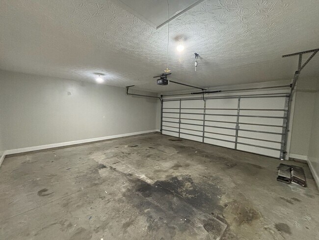 Building Photo - This Cute Home Is Everything You've Been Looking For! In A Quiet Subdivision With No Hoa