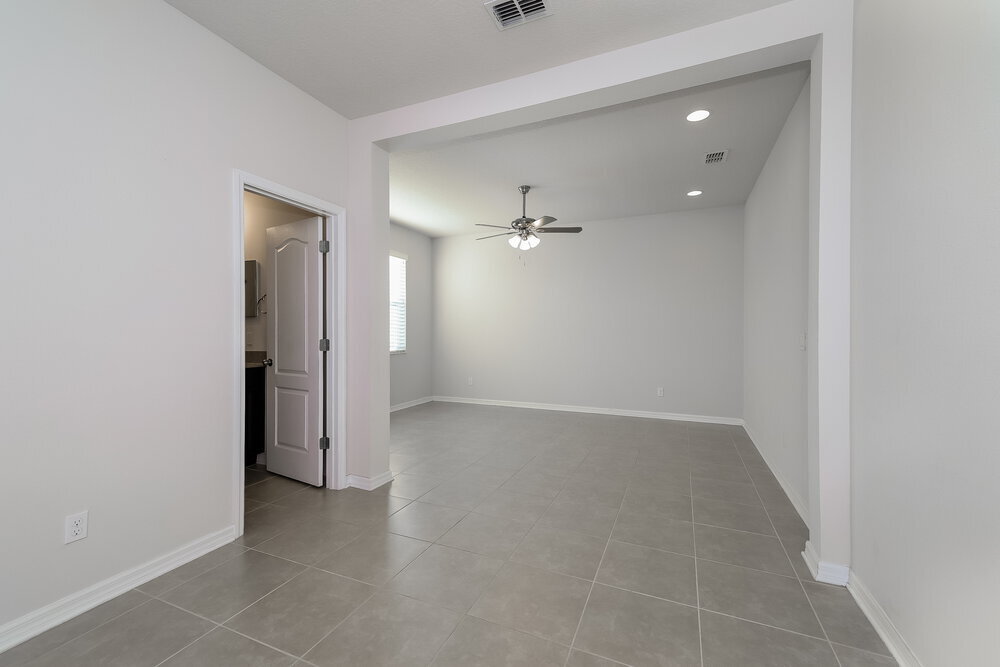 Building Photo - 1841 Henley St