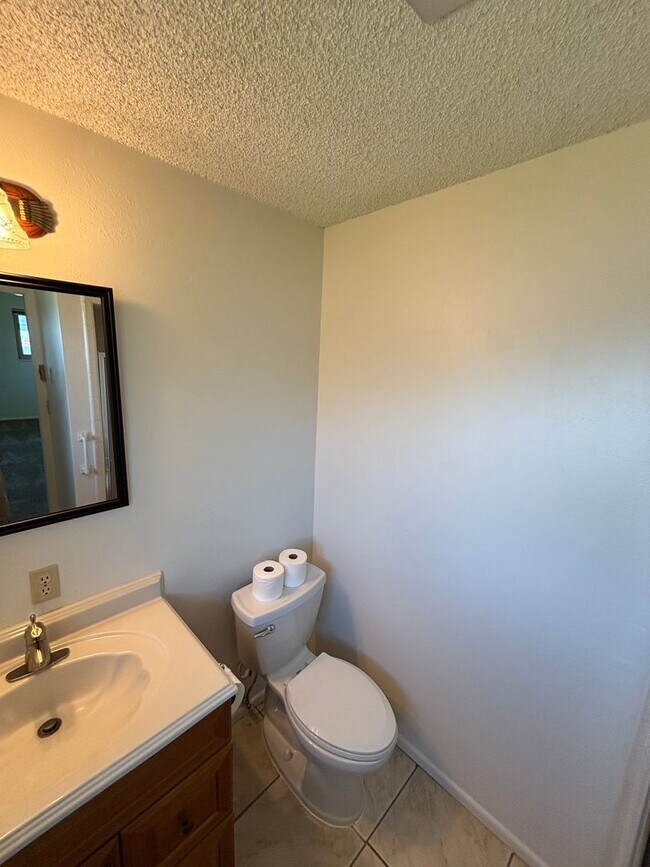 Building Photo - Nice Rambler home with a finished basement in desirable neighborhood