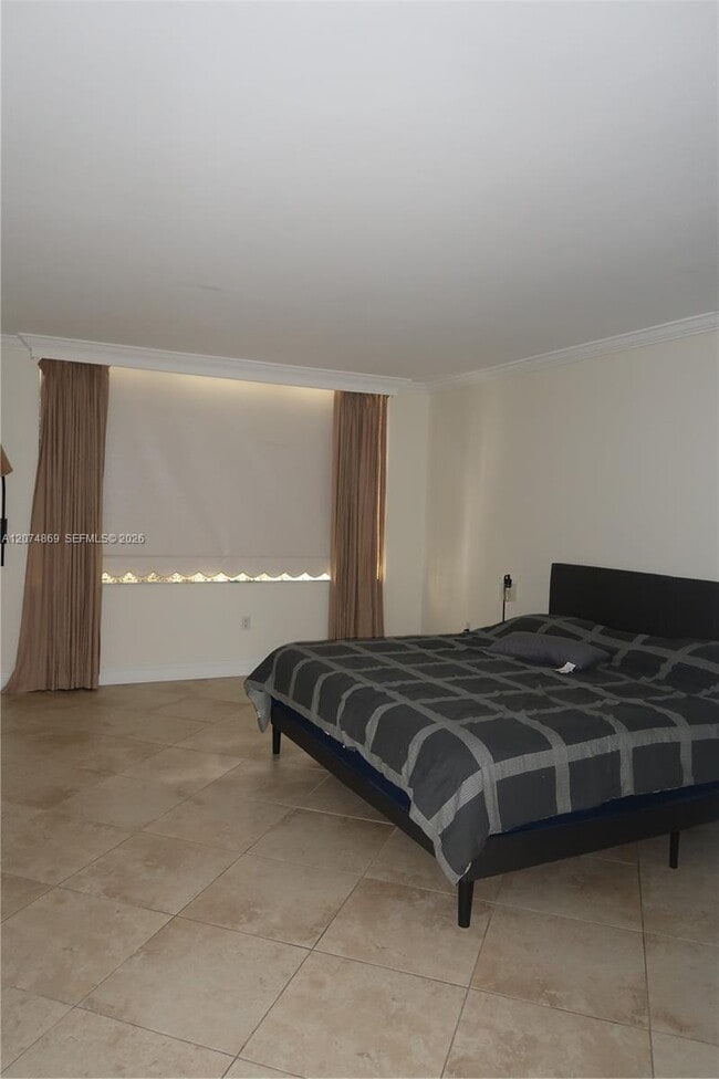 Building Photo - 9801 Collins Ave