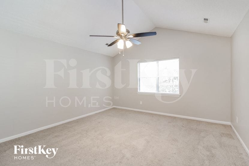 Building Photo - 1026 Weeping Willow Ln