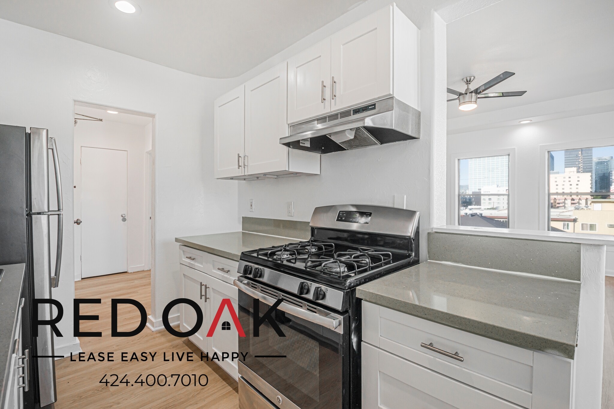 Building Photo - 901 S Ardmore Ave