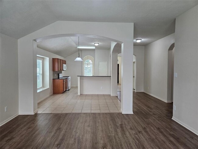 Building Photo - 9610 Sunflower Bluff Ln