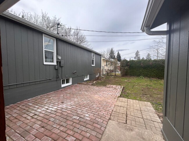 Building Photo - Beautiful 3 Bed, 2 Bath House Near Manito Park on South Hill!