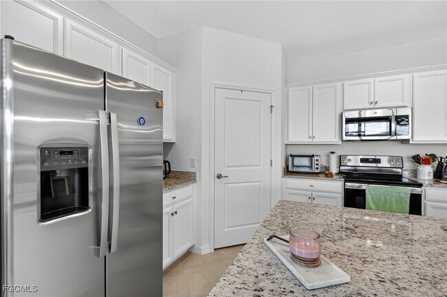 Building Photo - 14608 Palamos Cir