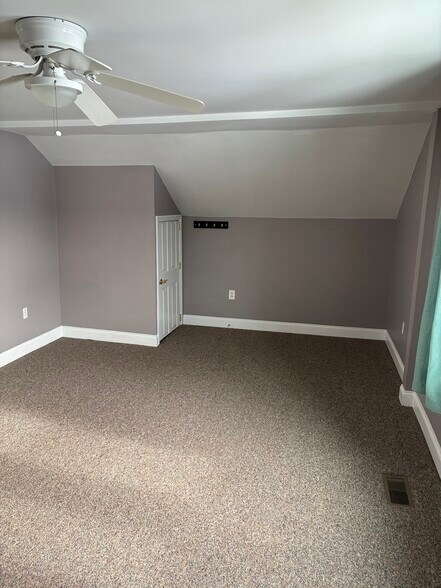 Building Photo - 56 Parrish St