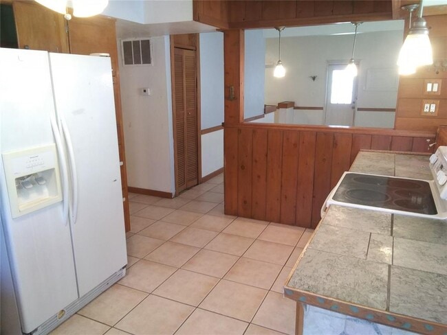 Building Photo - 5160 102nd Way N