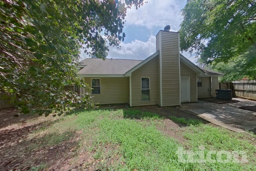 Building Photo - 7100 Idlewild Brook Ln