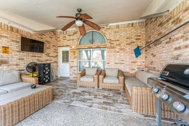 Building Photo - 12218 Owens Falls Dr