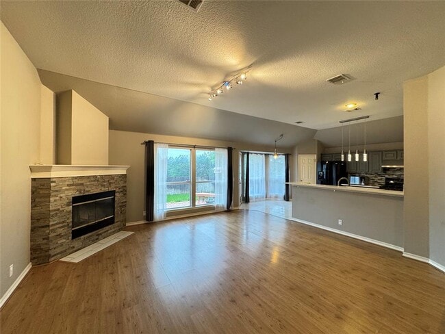 Building Photo - 8116 Manx Dr