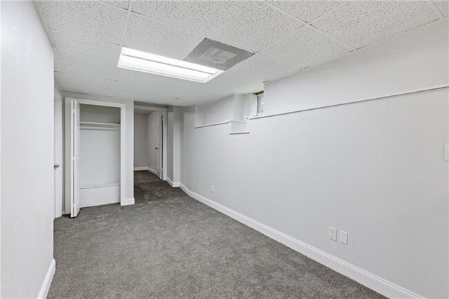 Building Photo - 415 Carothers Ave