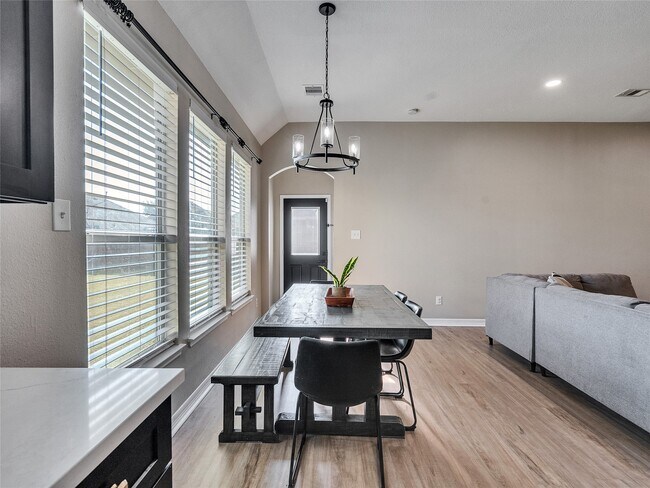 Building Photo - 16022 Coco Shores Ct