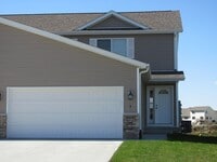 Building Photo - 4925 Algonquin Dr