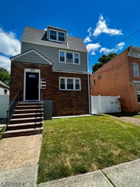 Building Photo - 1019 Rivington St
