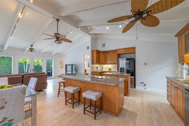 Building Photo - 2519 Barcelona Dr