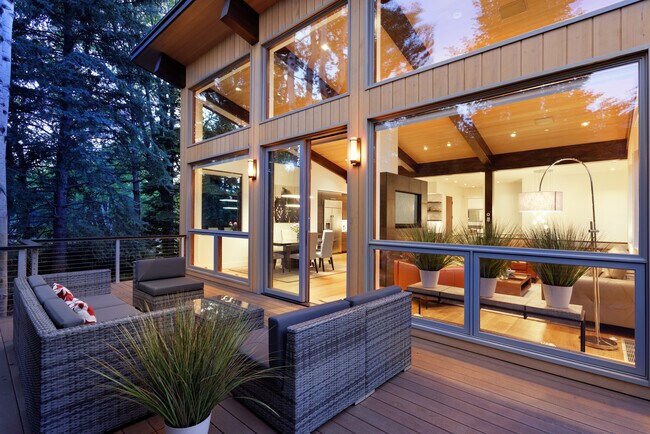 Building Photo - 745 Castle Creek Dr