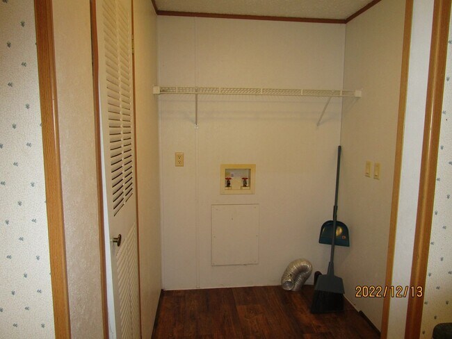 Building Photo - 2158 Ram Bay Rd