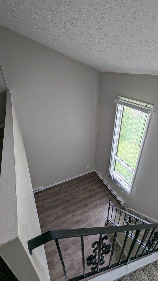 Building Photo - MN Cedar Village (785)