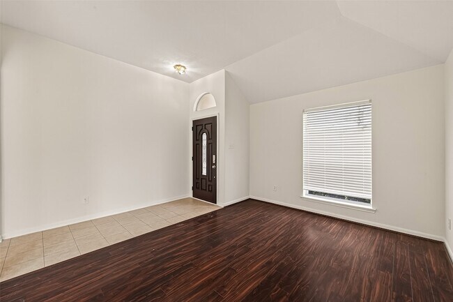 Building Photo - 9202 Sorrell Hollow Ln