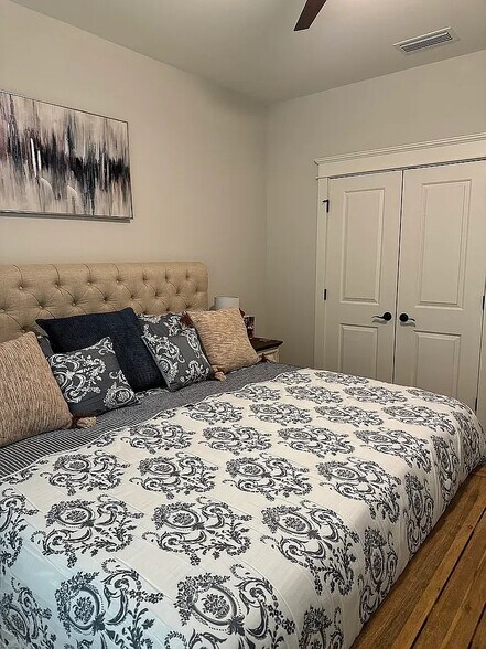 Building Photo - 613 Sharpsburg Ave