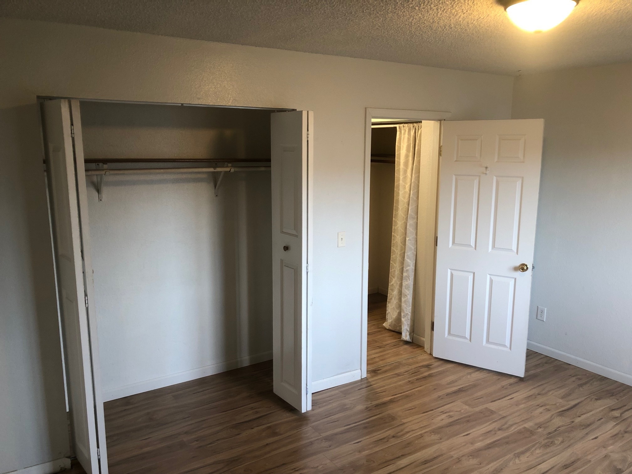 Large Bedroom - 1730 N Golden Hills Dr