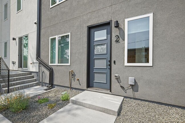 Building Photo - 1370 Lowell Blvd