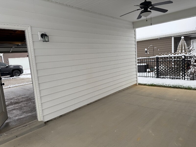 Building Photo - 3921 Bird Song Way