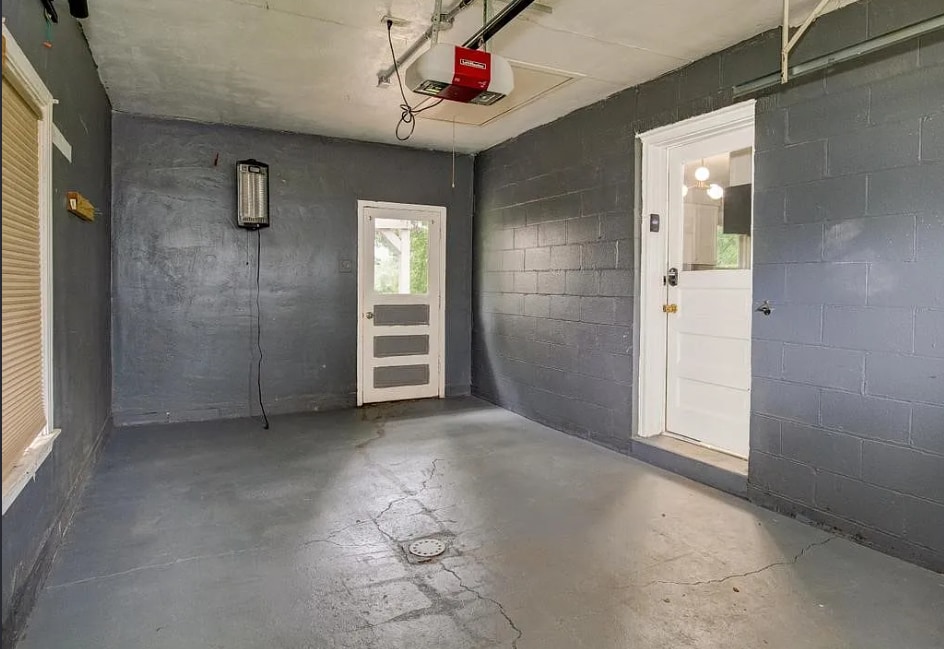 Building Photo - 1766 Lynn Dr