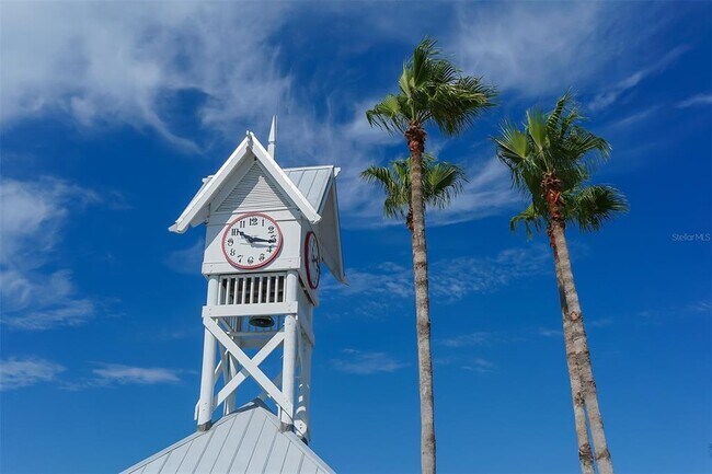 Building Photo - 4216 Plumosa Terrace