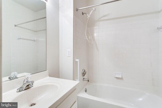 Building Photo - 6328 Dunman Way