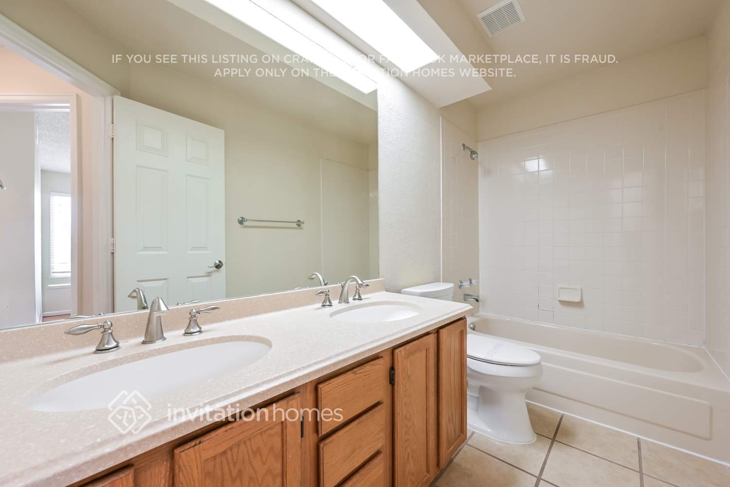 Building Photo - 1572 Beacon Hill Dr