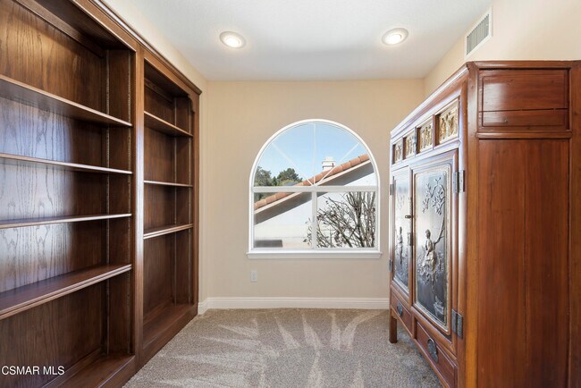 Building Photo - 1811 Fox Springs Cir