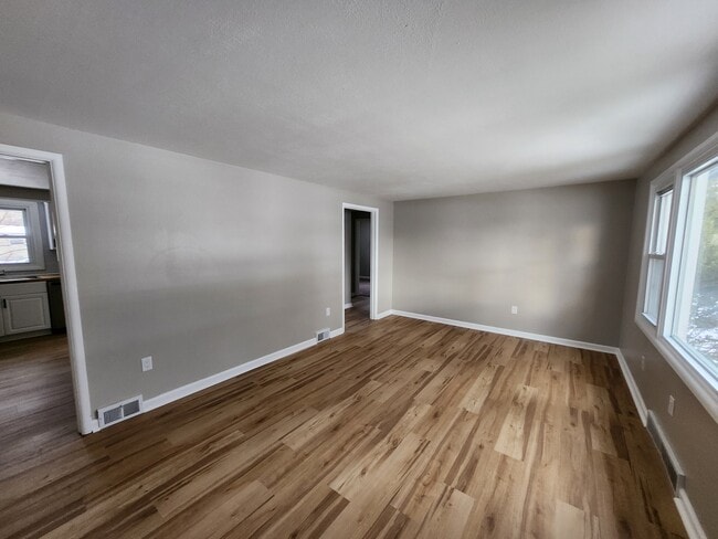 Building Photo - 311 Rebecca St