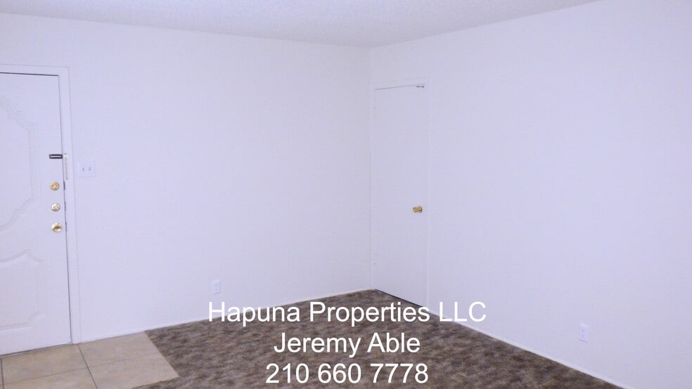 Building Photo - 313 Tarasco St