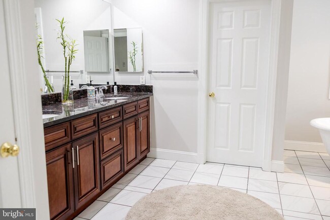 Building Photo - 12711 Goodloes Promise Dr