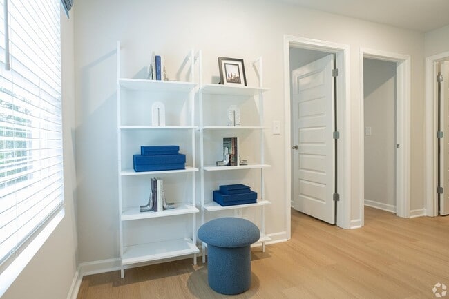 Building Photo - BRAND NEW 3 Bed 2.5 bathroom townhomes in Calhoun!