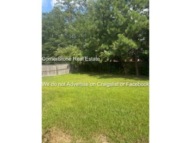 Building Photo - 6499 Chamblee Dr
