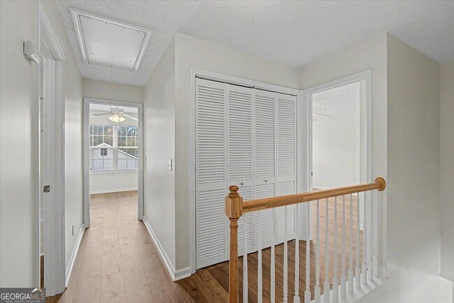 Building Photo - 980 Windcroft Cir NW